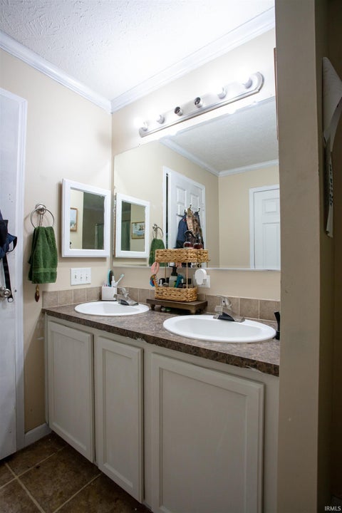 Tiny photo for 401 Mill Street, Frankton, IN 46044 (MLS # 202641839)