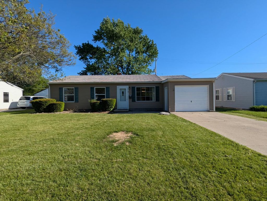 Photo of 17 W Sunnydale Drive, Huntington, IN 46750 (MLS # 202618369)