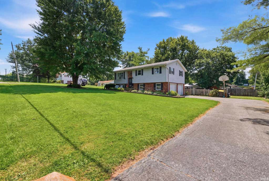 Photo of 295 Bennett Road, Bedford, IN 47421 (MLS # 202628405)
