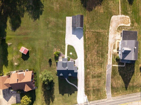 Tiny photo for 802 3rd Avenue, Jasper, IN 47546 (MLS # 202642182)