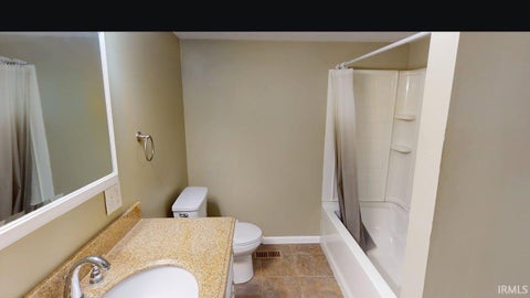 Tiny photo for 802 3rd Avenue, Jasper, IN 47546 (MLS # 202642182)