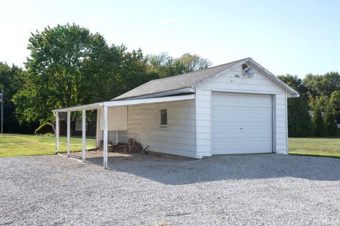 Tiny photo for 802 3rd Avenue, Jasper, IN 47546 (MLS # 202642182)