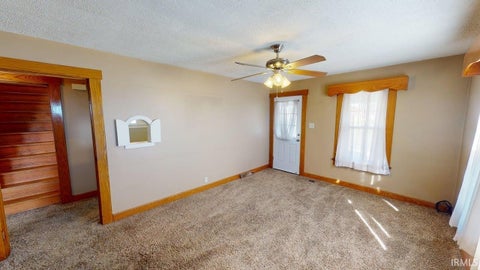 Tiny photo for 802 3rd Avenue, Jasper, IN 47546 (MLS # 202642182)