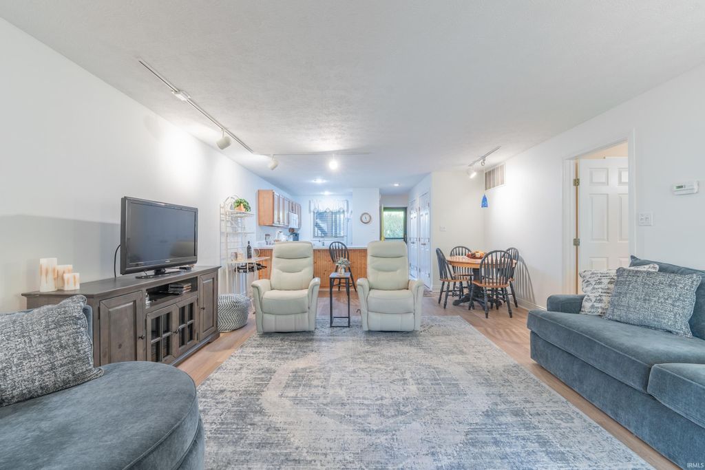 Photo of 1847 E Eagle Bay Drive, Bloomington, IN 47401 (MLS # 202613707)