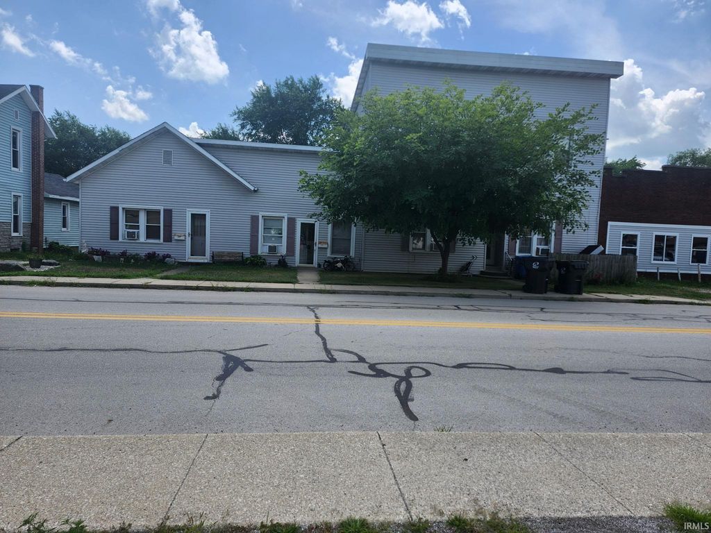 Photo of 208 E Van Buren Street, Columbia City, IN 46725 (MLS # 202605728)