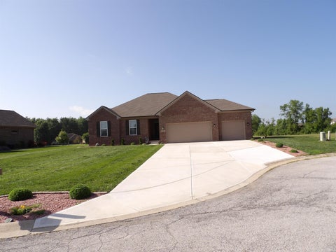 Photo of 3207 WINGTIP Court, Kokomo, IN 46902 (MLS # 202625652)
