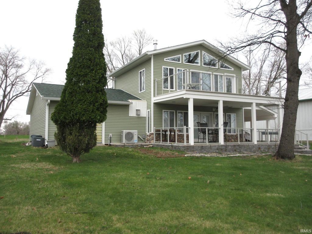 Photo of 3102 E McKinley Drive, Monon, IN 47959 (MLS # 202611645)