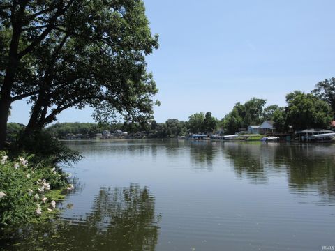 Tiny photo for 3102 E McKinley Drive, Monon, IN 47959 (MLS # 202611645)