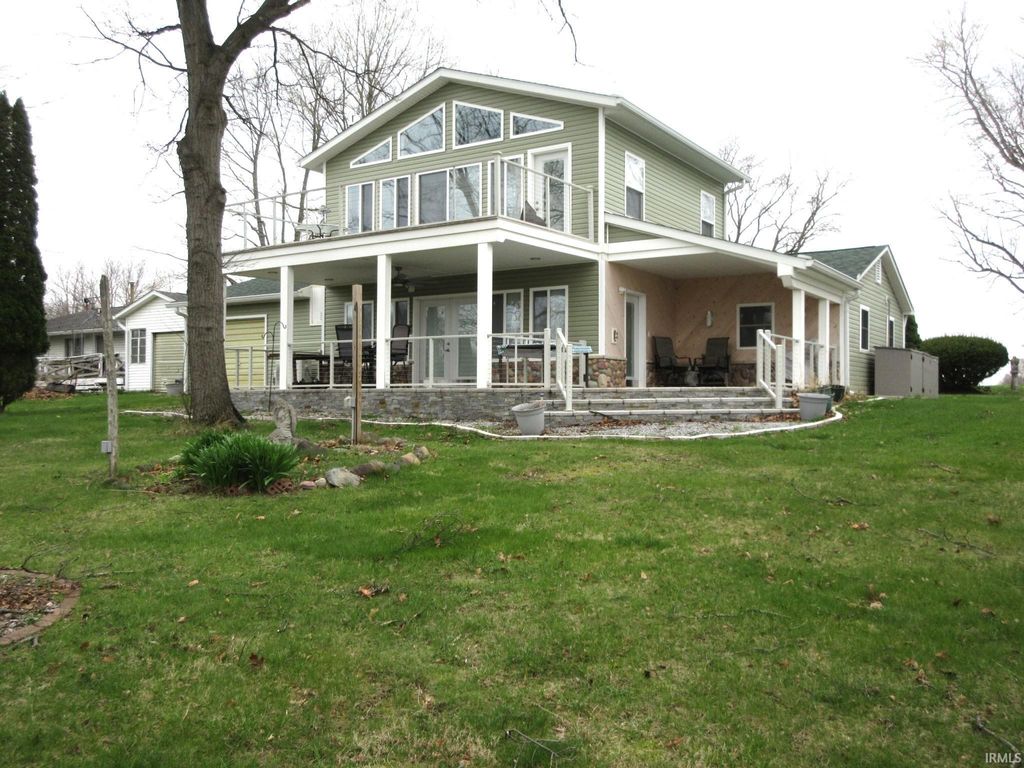 Photo of 3102 E McKinley Drive, Monon, IN 47959 (MLS # 202611645)