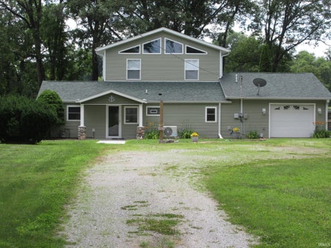 Tiny photo for 3102 E McKinley Drive, Monon, IN 47959 (MLS # 202611645)