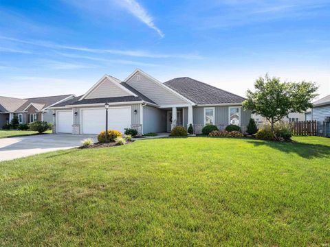 Photo of 1658 Pinelock Court, New Haven, IN 46774 (MLS # 202618515)