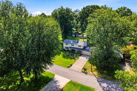 Tiny photo for 401 N Aspen Lane, Muncie, IN 47304 (MLS # 202636208)