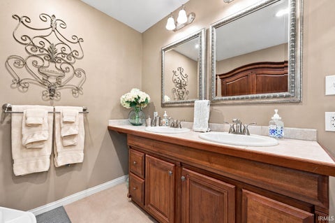 Tiny photo for 401 N Aspen Lane, Muncie, IN 47304 (MLS # 202636208)
