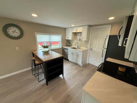 Tiny photo for 1801 Wabash Street, Vincennes, IN 47591 (MLS # 202632372)