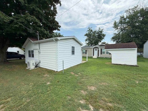 Tiny photo for 1801 Wabash Street, Vincennes, IN 47591 (MLS # 202632372)