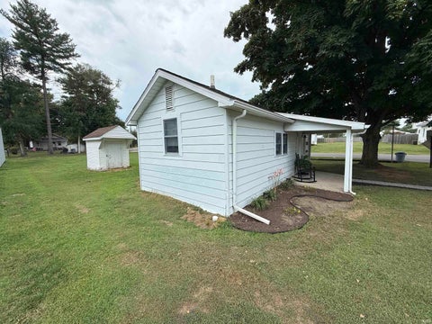 Tiny photo for 1801 Wabash Street, Vincennes, IN 47591 (MLS # 202632372)