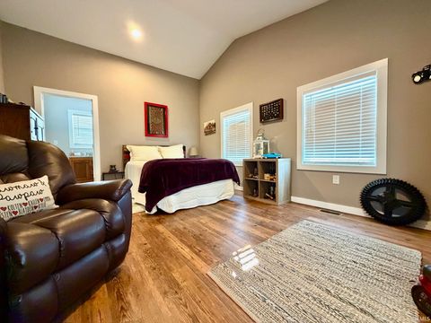 Tiny photo for 17 Eastview Court, Bedford, IN 47421 (MLS # 202604124)