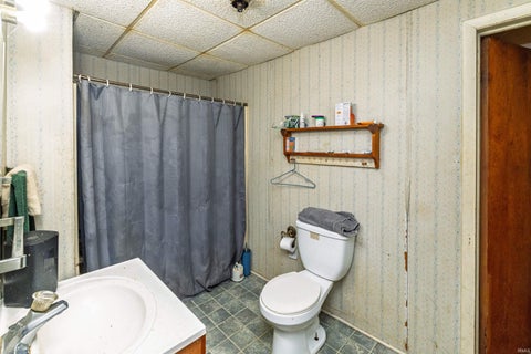 Tiny photo for 5567 E County Road 300, Logansport, IN 46947 (MLS # 202635344)