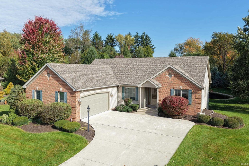 Photo of 5018 Masthead Court, South Bend, IN 46628 (MLS # 202643123)