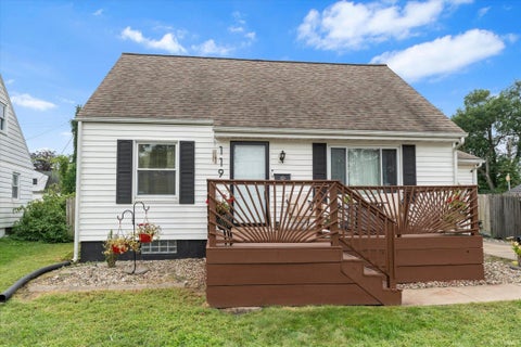 Photo of 119 S Gladstone Street, South Bend, IN 46619 (MLS # 202635745)
