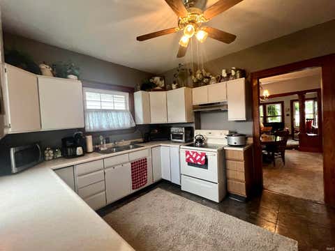 Tiny photo for 615 Burlington Avenue, Logansport, IN 46947 (MLS # 202632761)