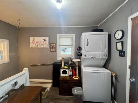 Tiny photo for 615 Burlington Avenue, Logansport, IN 46947 (MLS # 202632761)