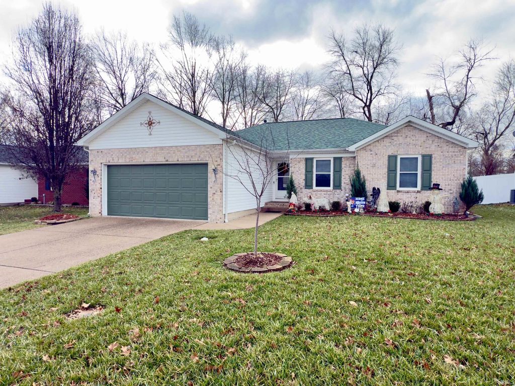 Photo of 3323 Crater Drive, Evansville, IN 47725 (MLS # 202601493)
