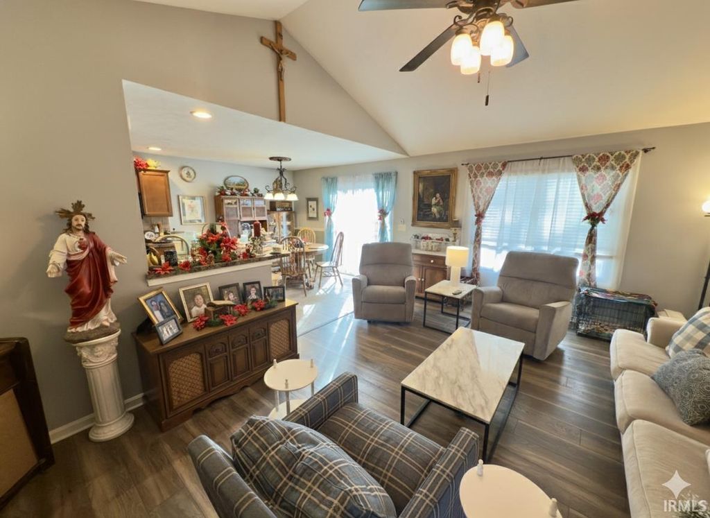 Photo of 3323 Crater Drive, Evansville, IN 47725 (MLS # 202601493)