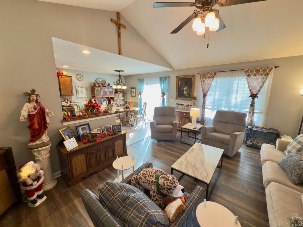 Photo of 3323 Crater Drive, Evansville, IN 47725 (MLS # 202601493)