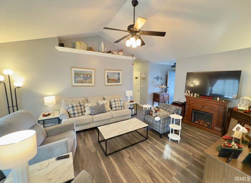 Photo of 3323 Crater Drive, Evansville, IN 47725 (MLS # 202601493)