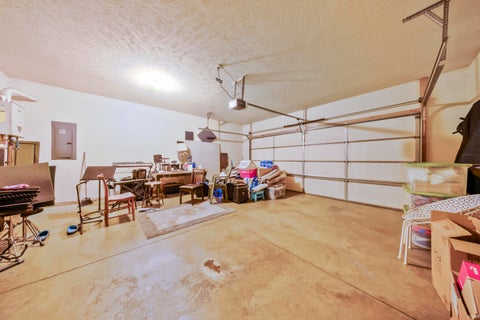 Tiny photo for 8825 Hartwell Drive, Evansville, IN 47725 (MLS # 202636858)