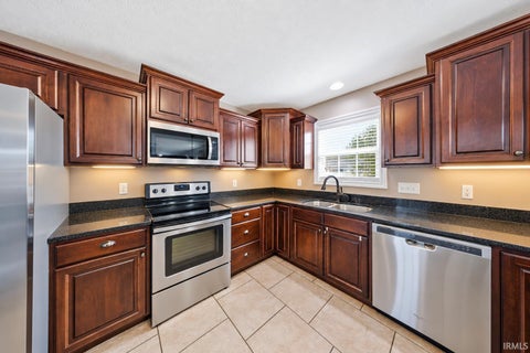 Tiny photo for 8825 Hartwell Drive, Evansville, IN 47725 (MLS # 202636858)