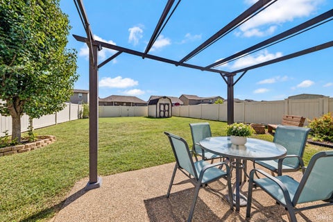 Tiny photo for 8825 Hartwell Drive, Evansville, IN 47725 (MLS # 202636858)