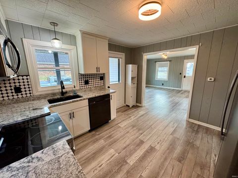 Tiny photo for 108 E Walnut Street, Petersburg, IN 47567 (MLS # 202549344)