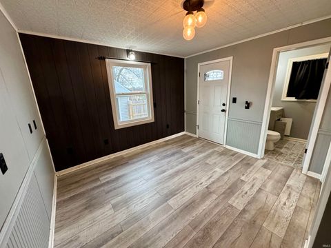 Tiny photo for 108 E Walnut Street, Petersburg, IN 47567 (MLS # 202549344)