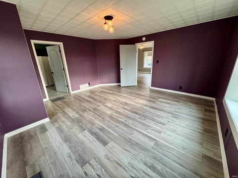 Tiny photo for 108 E Walnut Street, Petersburg, IN 47567 (MLS # 202549344)