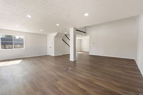 Tiny photo for 929 S Bell Street, Kokomo, IN 46902 (MLS # 202543818)