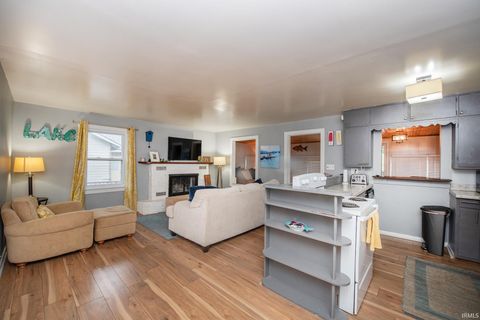 Tiny photo for 479 E Lakeside Drive, Monticello, IN 47960 (MLS # 202617737)