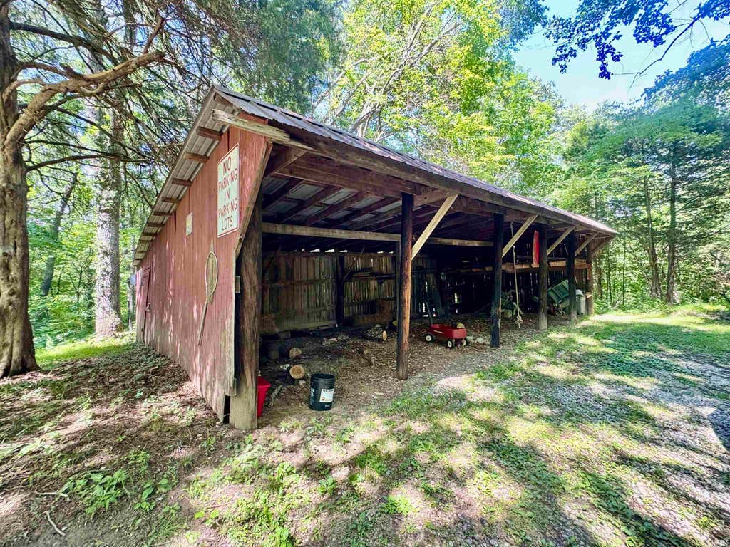 Photo of 25 Hillbilly Hollar Road, Bedford, IN 47421 (MLS # 202621424)