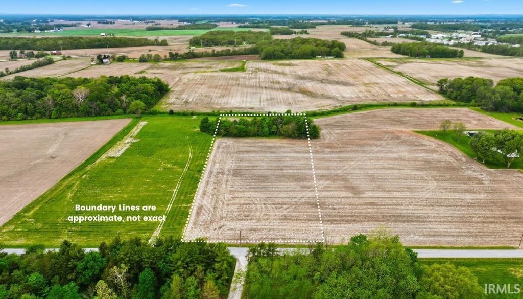 Photo of 12625 Madden Road, Churubusco, IN 46723 (MLS # 202619086)