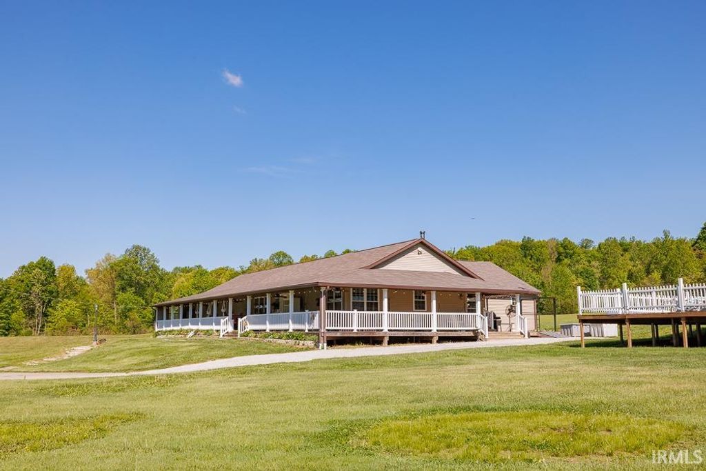 Photo of 2879 E Calvertville Road, Bloomfield, IN 47424 (MLS # 202615254)