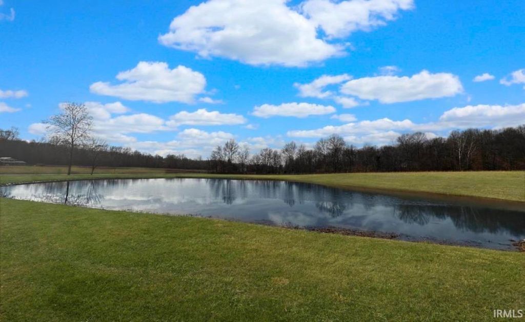 Photo of 2879 E Calvertville Road, Bloomfield, IN 47424 (MLS # 202615254)