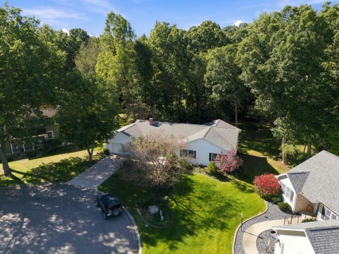 Tiny photo for 13705 Old Creek Court, Mishawaka, IN 46545 (MLS # 202641939)