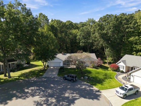 Tiny photo for 13705 Old Creek Court, Mishawaka, IN 46545 (MLS # 202641939)