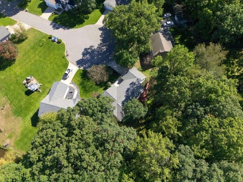 Tiny photo for 13705 Old Creek Court, Mishawaka, IN 46545 (MLS # 202641939)