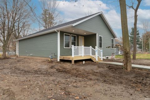 Tiny photo for 455 James St, Elkhart, IN 46516 (MLS # 202547053)