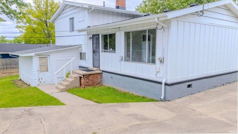 Tiny photo for 642 Fairway Drive, Wabash, IN 46992 (MLS # 202618697)
