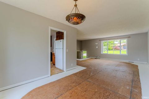 Tiny photo for 642 Fairway Drive, Wabash, IN 46992 (MLS # 202618697)