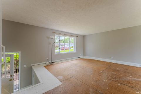 Tiny photo for 642 Fairway Drive, Wabash, IN 46992 (MLS # 202618697)
