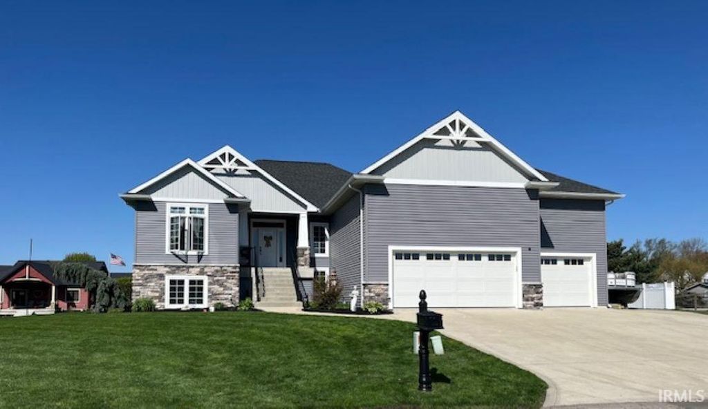 Photo of 51055 Twilight Dr Dr, Elkhart, IN 46514 (MLS # 202614950)